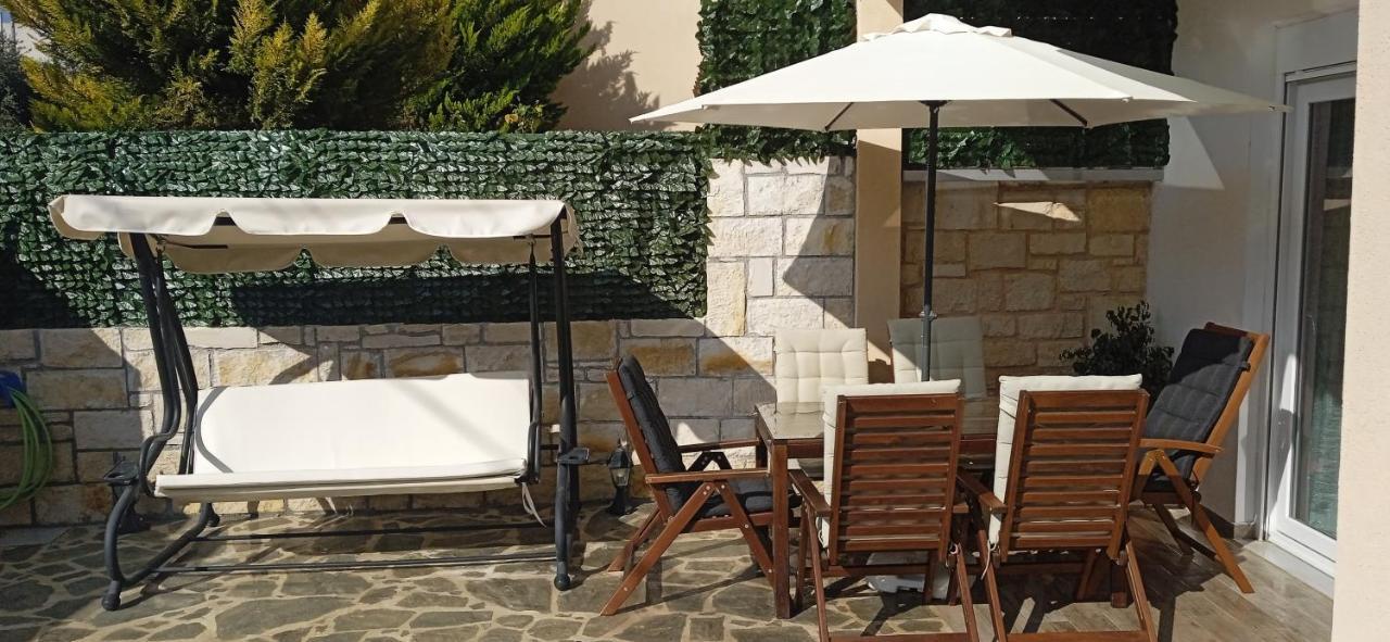 “Theeporto” Maisonette With Pool Gouves Exterior photo